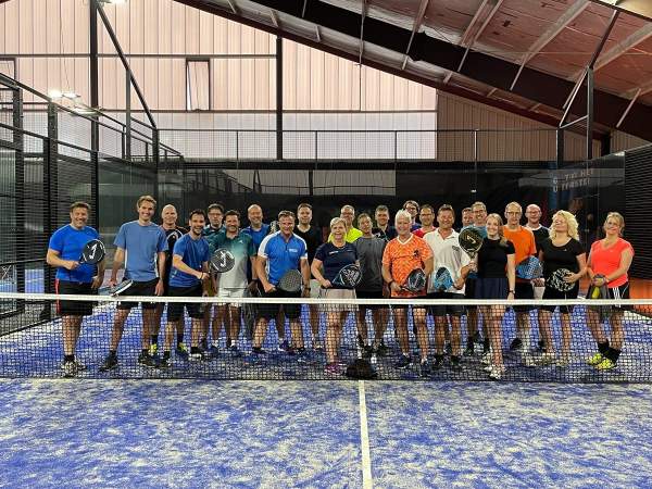 <p><strong>Personeelsvereniging (PUM)</strong><br>Naast vele feestjes en ons jaarlijkse Urenco festival, organiseert de PUM regelmatig sportieve activiteiten, zoals padel, skiën, zeilen, golf, karten en wielertochten.</p>